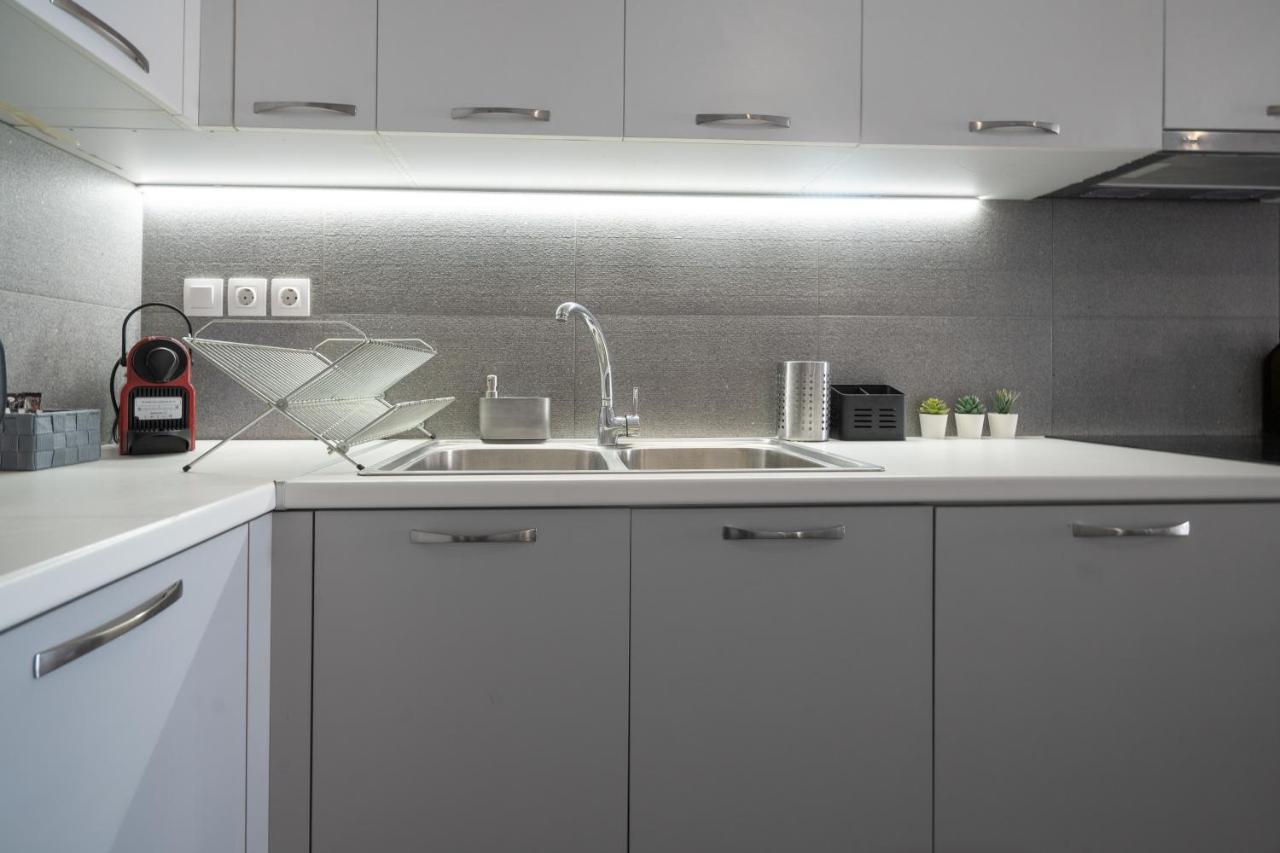 Exclusive Apartment In The Heart Of アテネ エクステリア 写真